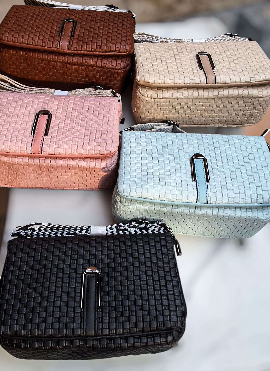 Criss cross sling bag - Image 2