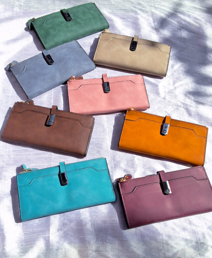 Spacious sleek wallet - Image 2